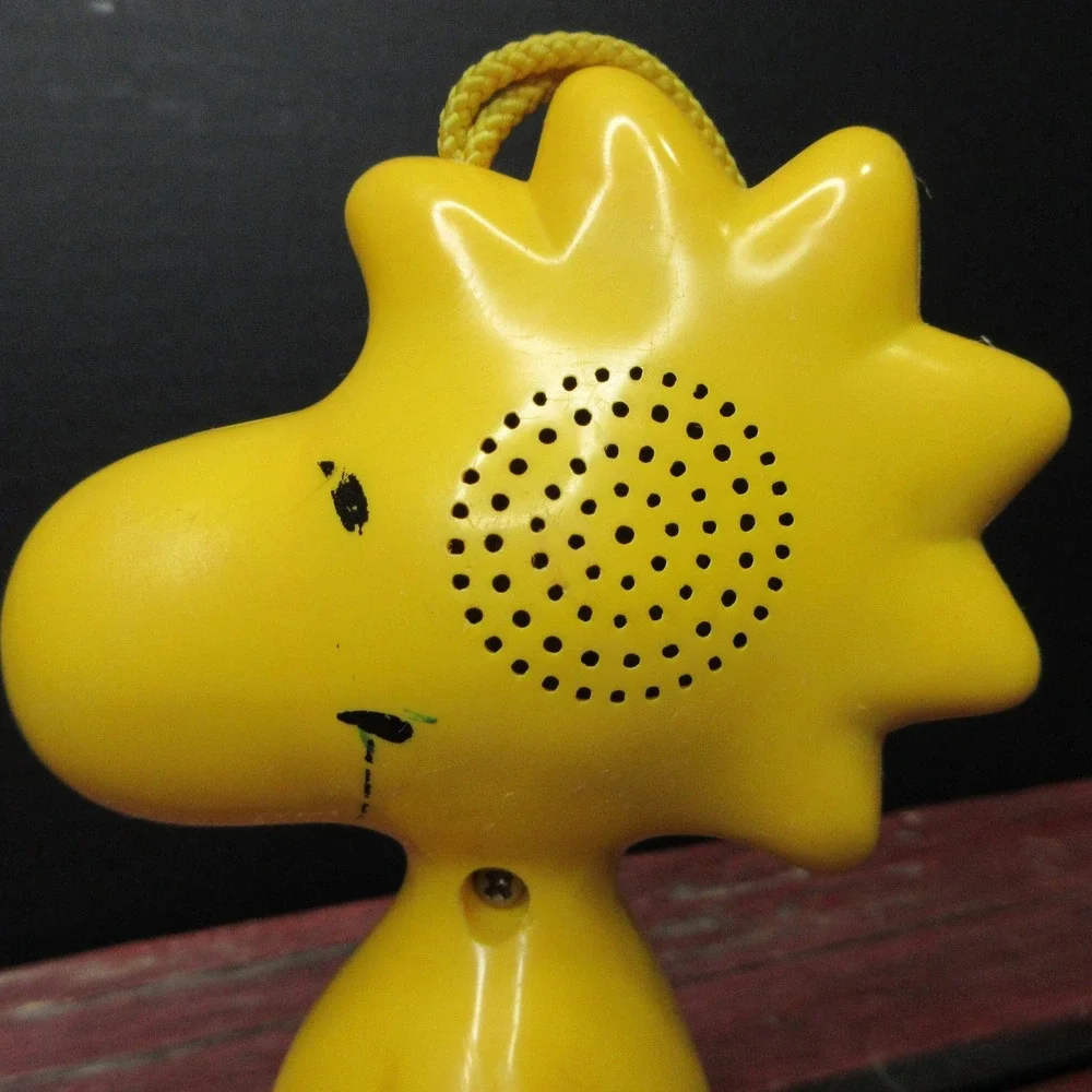 Vintage Peanuts Woodstock Battery Operated Electronic Chirping Bird Toy 1990s